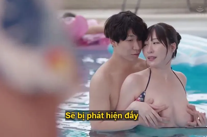 đi đi chơi kỷ niệm ngày cưới, người chồng bỏ người vợ một mình vì bận công việc và cái kết