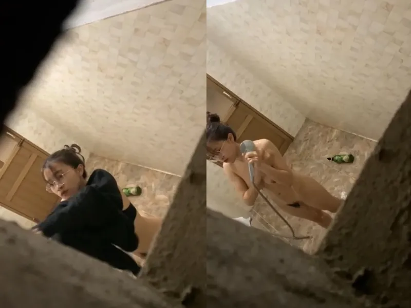 Quay lén gấu vú ngon tắm, khe lỗ lồn chảy nước ròng ròng